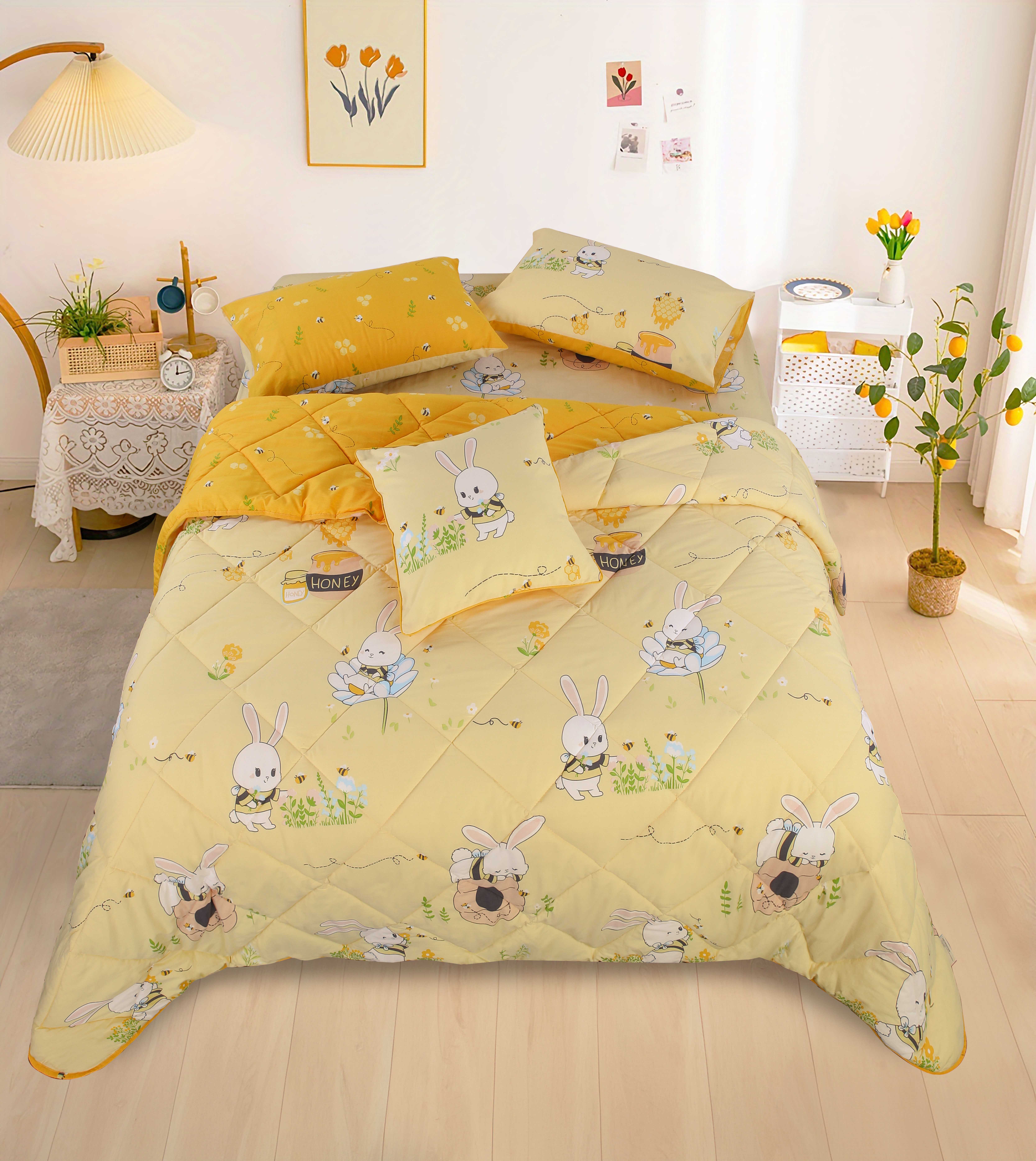 AKEMI Cotton Essentials Jovial Kids Honey Bees Bed Sheet & Comforter Set