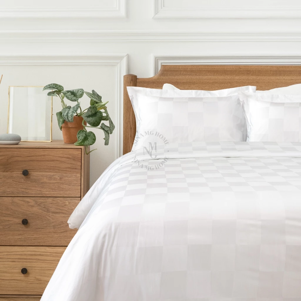 NINA MG - Lauren Fitted Sheet | Quilt Cover - Image 2