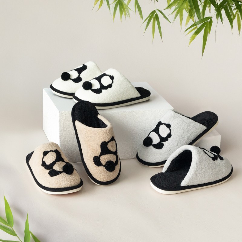 TOMOMI - Slipper Kumaneko Series