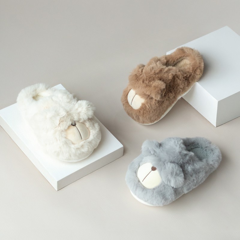 TOMOMI - Slipper Fleece Kuma Series