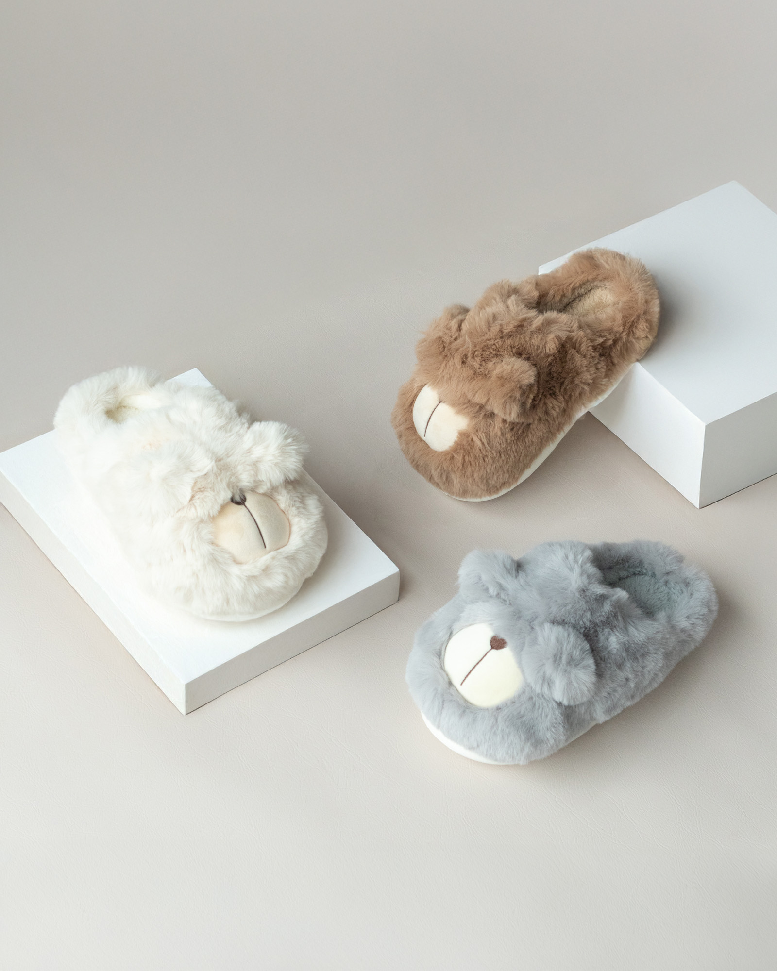 TOMOMI - Slipper Fleece Kuma Series