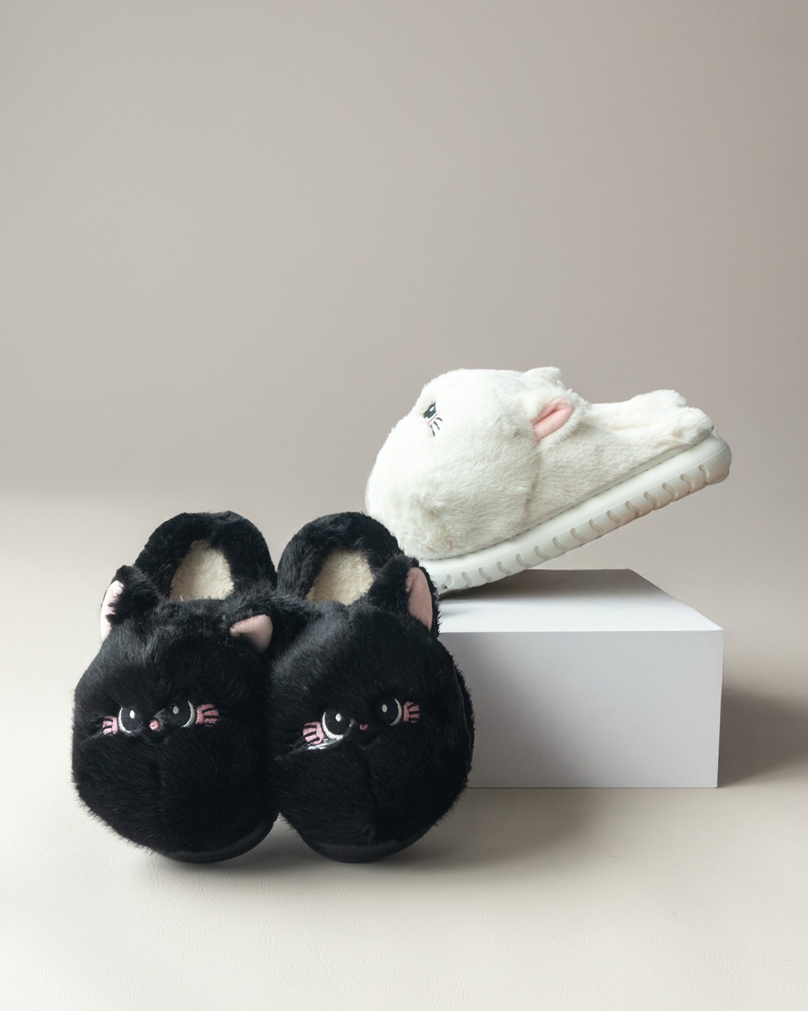 TOMOMI - Slipper Fleece Neko Series
